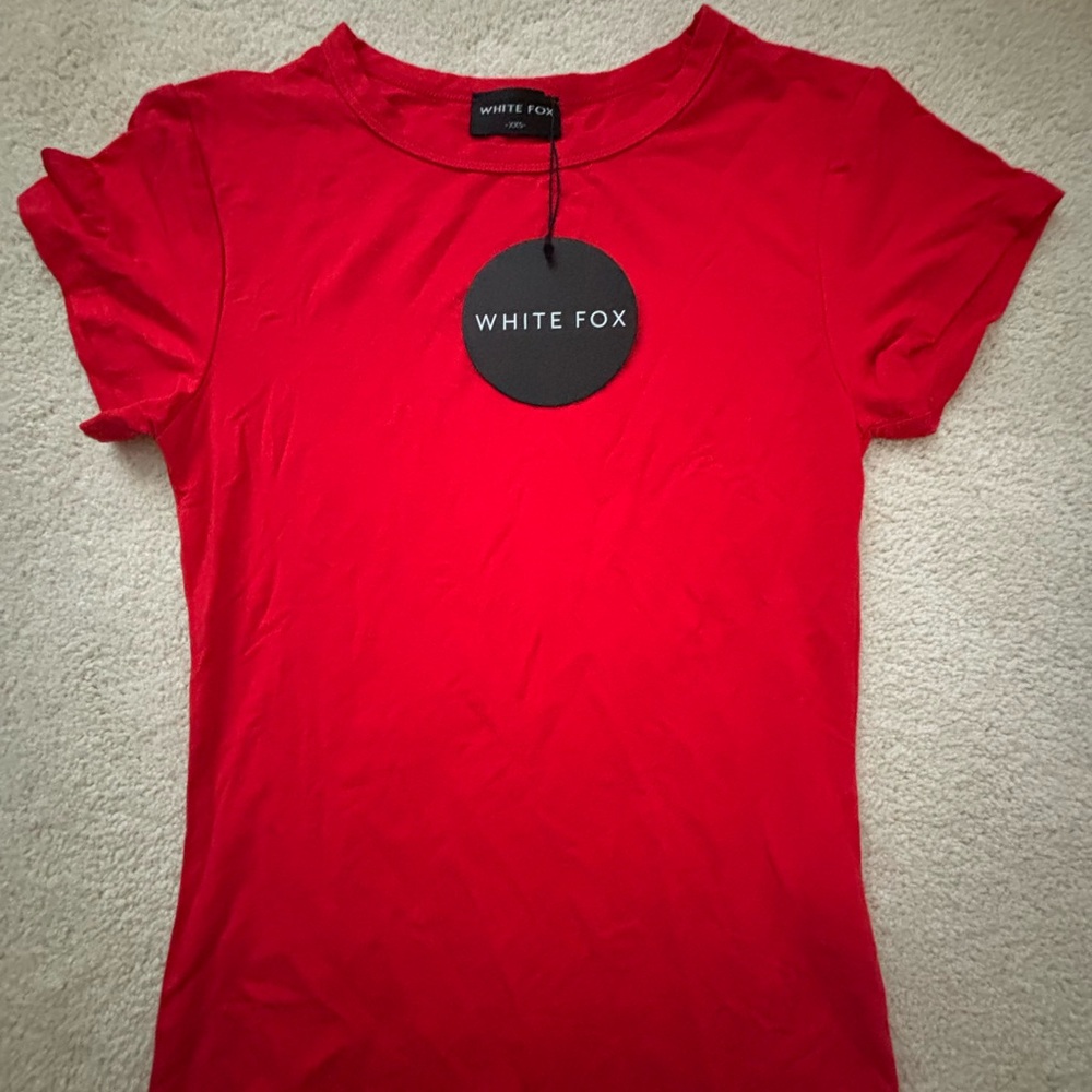 White Fox Boutique Red Short Sleeve Tee